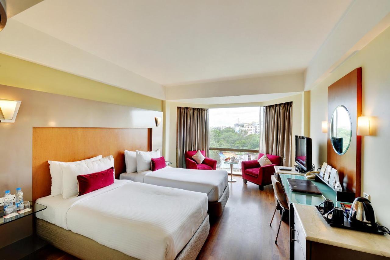 The Golkonda Hotel Hyderabad Exterior foto